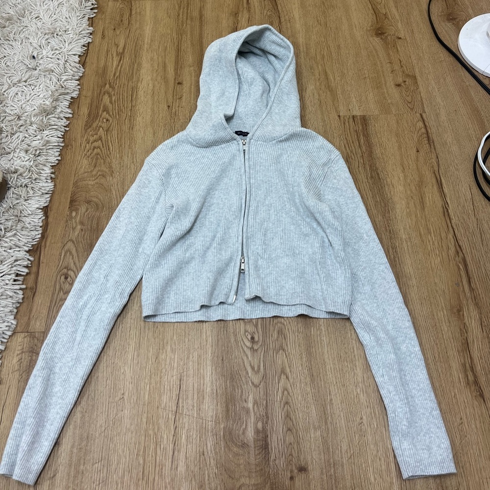 Brandy Melville zip up
